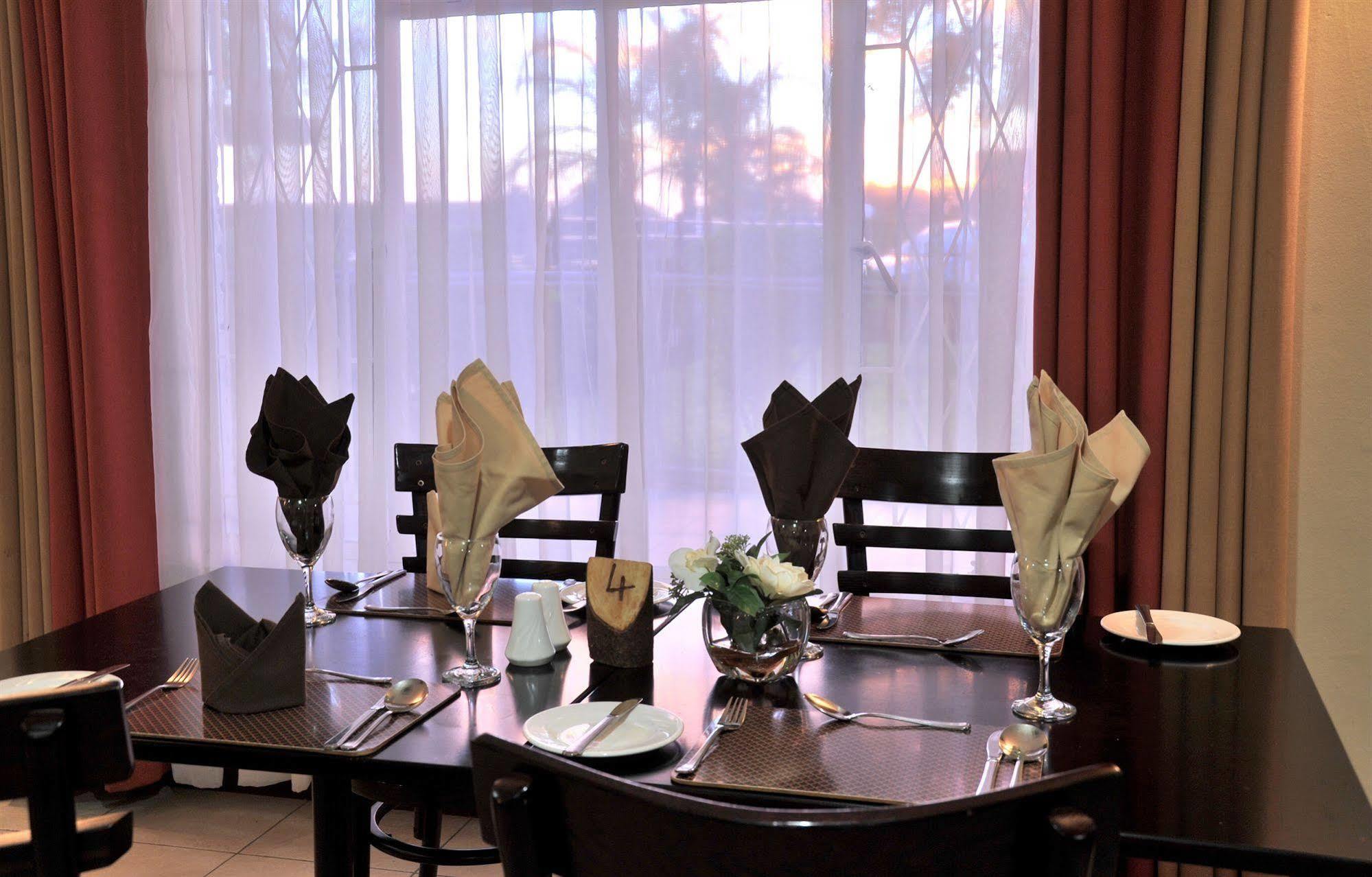 Cresta Botsalo Hotel Palapye Exterior photo