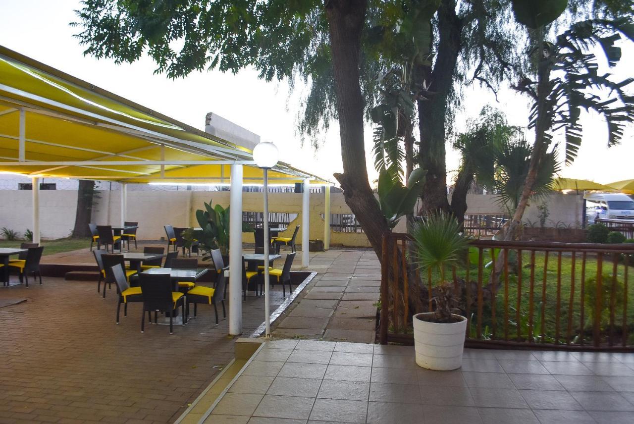 Cresta Botsalo Hotel Palapye Exterior photo